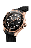 Omega | SEAMASTER DIVER 300M 42 MM, ORO SEDNA&trade; SU CAUCCI&Ugrave; - 210.62.42.20.01.002 (3)