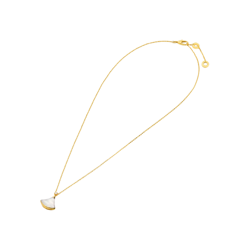 Accedi alla scheda di Bulgari COLLANA DIVAS' DREAM IN ORO GIALLO CON DIAMANTE E PENDENTE IN MADREPERLA - CL859986