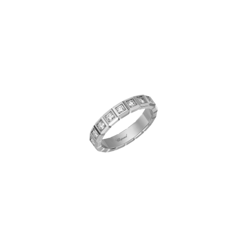 Accedi alla scheda di Chopard CHOPARD - ANELLO ICE CUBE PURE IN ORO BIANCO E DIAMANTI - 829834-1099 - 829834