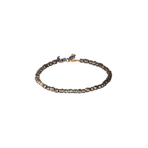 Accedi al prodotto correlato Mano | J . BRACCIALE UOMO CON SASSI PICCOLI IN TITANIO E UN SASSO IN ORO ROSSO 9 KT - PEPSMBRT1RG