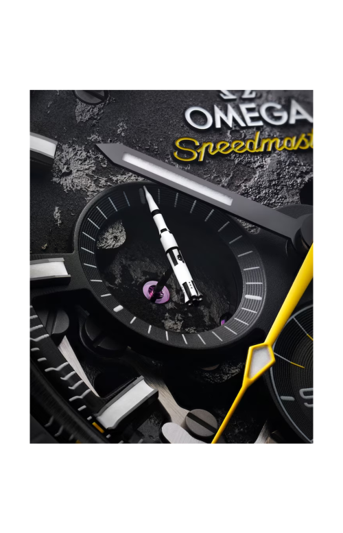 Accedi alla scheda di Omega SPEEDMASTER DARK SIDE OF THE MOON 44,25 MM, CERAMICA NERA SU CAUCCI&Ugrave; - 310.92.44.50.01.001