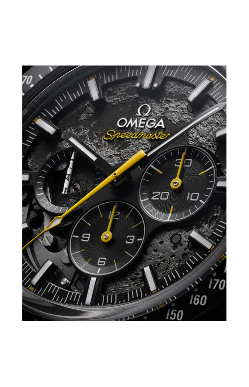 Accedi alla scheda di Omega SPEEDMASTER DARK SIDE OF THE MOON 44,25 MM, CERAMICA NERA SU CAUCCI&Ugrave; - 310.92.44.50.01.001