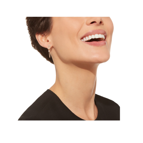 Accedi alla scheda di Fred ORECCHINO SINGOLO CATENA CHANCE INFINIE IN ORO ROSA E DIAMANTI - 8B0330