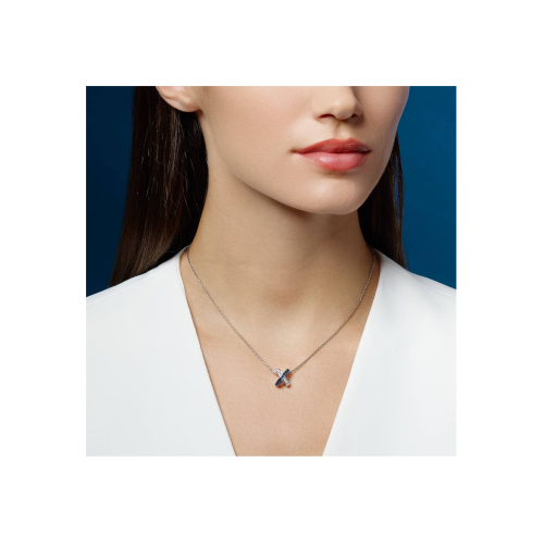 Accedi al prodotto correlato Chaumet CIONDOLO JEUX DE LIENS IN ORO BIANCO CON ZAFFIRI BLU E DIAMANTI - 085257