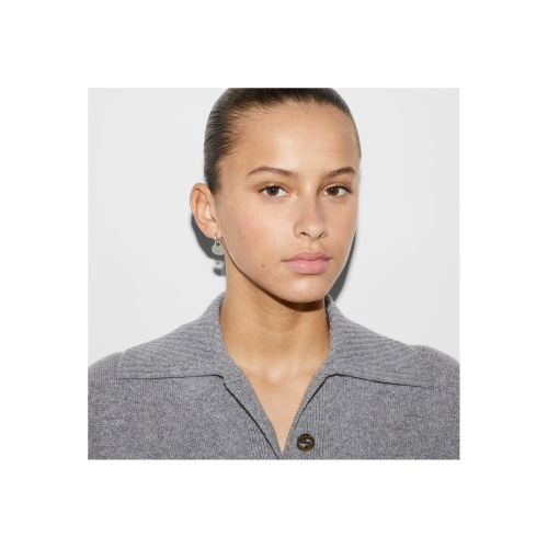 Accedi alla scheda di Gucci ORECCHINI A CERCHIO TRADEMARK CON PENDENTE - YBD796302001