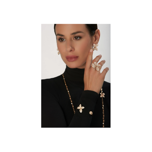 Accedi alla scheda di Pasquale Bruni ANELLO GIARDINI SEGRETI MEDIO IN ORO ROSA CON DIAMANTI BIANCHI E CHAMPAGNE - 15084R