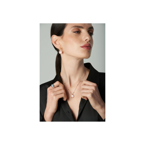 Accedi alla scheda di Pasquale Bruni COLLANA PETIT JOLI LUNAIRE IN ORO ROSA CON CALCEDONIO ROSA, PIETRA DI LUNA BIANCA E DIAMANTI - 16594R