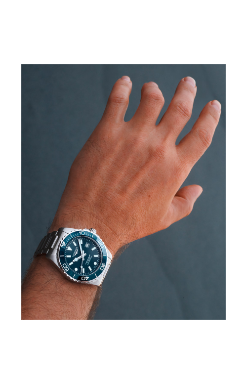 Accedi alla scheda di Longines HYDROCONQUEST 42 MM - L3.788.4.96.6
