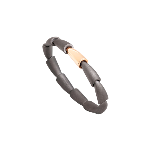 Accedi alla scheda di Vhernier BRACCIALE RIGIDO IN TITANIO CON ELEMENTO IN ORO ROSA - T01652BR101
