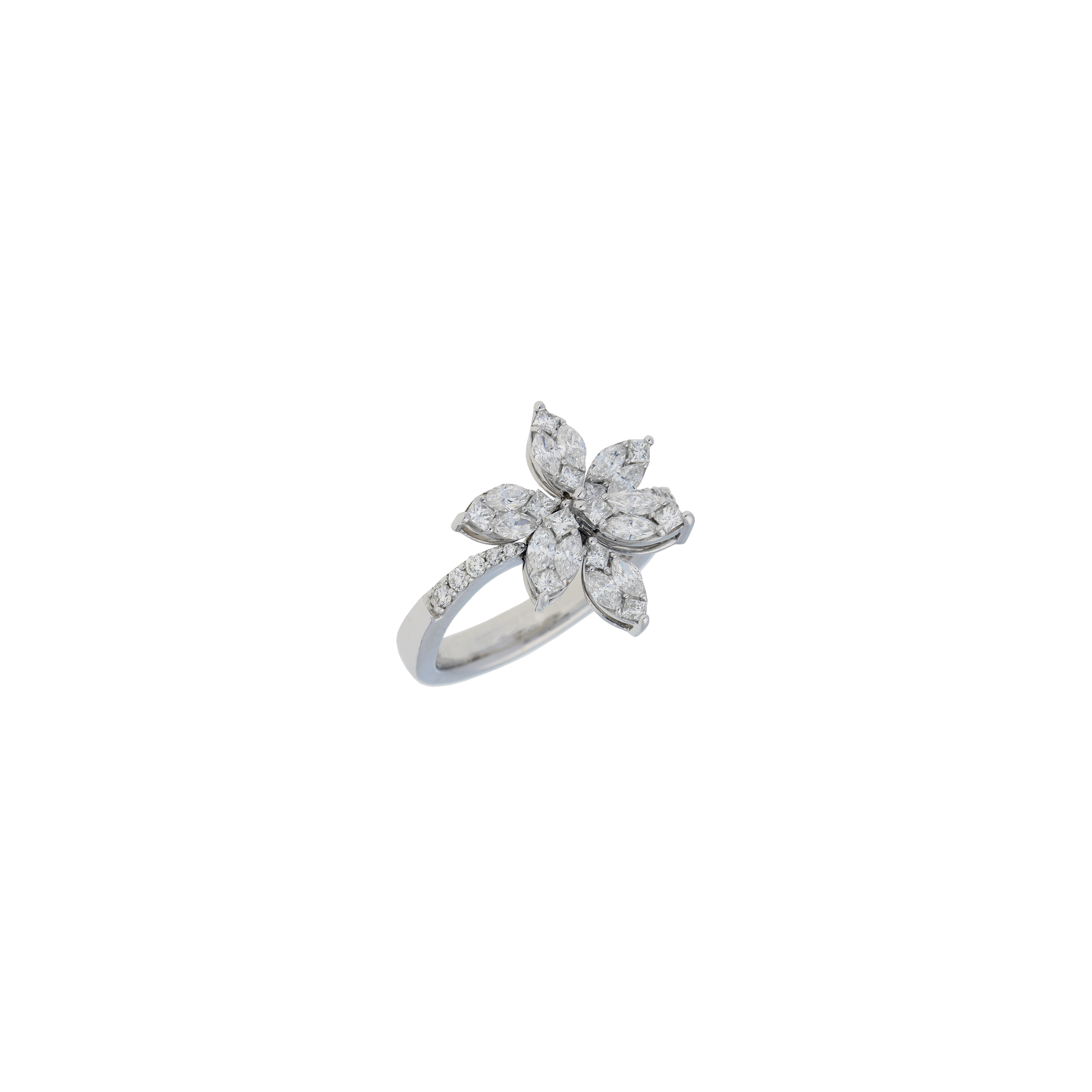 Bartorelli Italian Jewels | ANELLO FIORE IN ORO BIANCO CON PAVE' DI DIAMANTI SUI PETALI - 43348 (1)