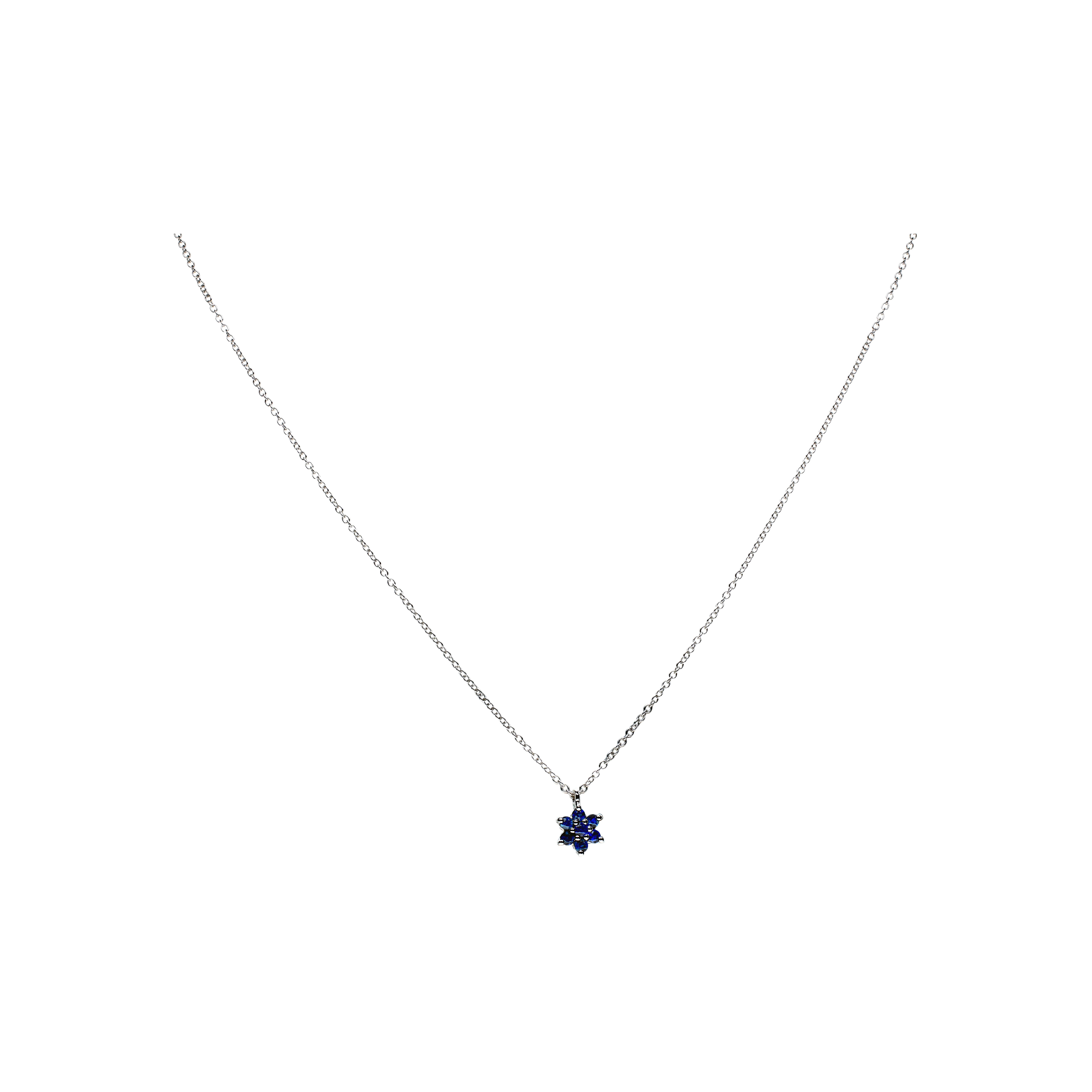 Bartorelli Italian Jewels | COLLANA GIROCOLLO IN ORO BIANCO CON CIONDOLO FIORE IN ZAFFIRI BLU - 0055211Z00 (1)