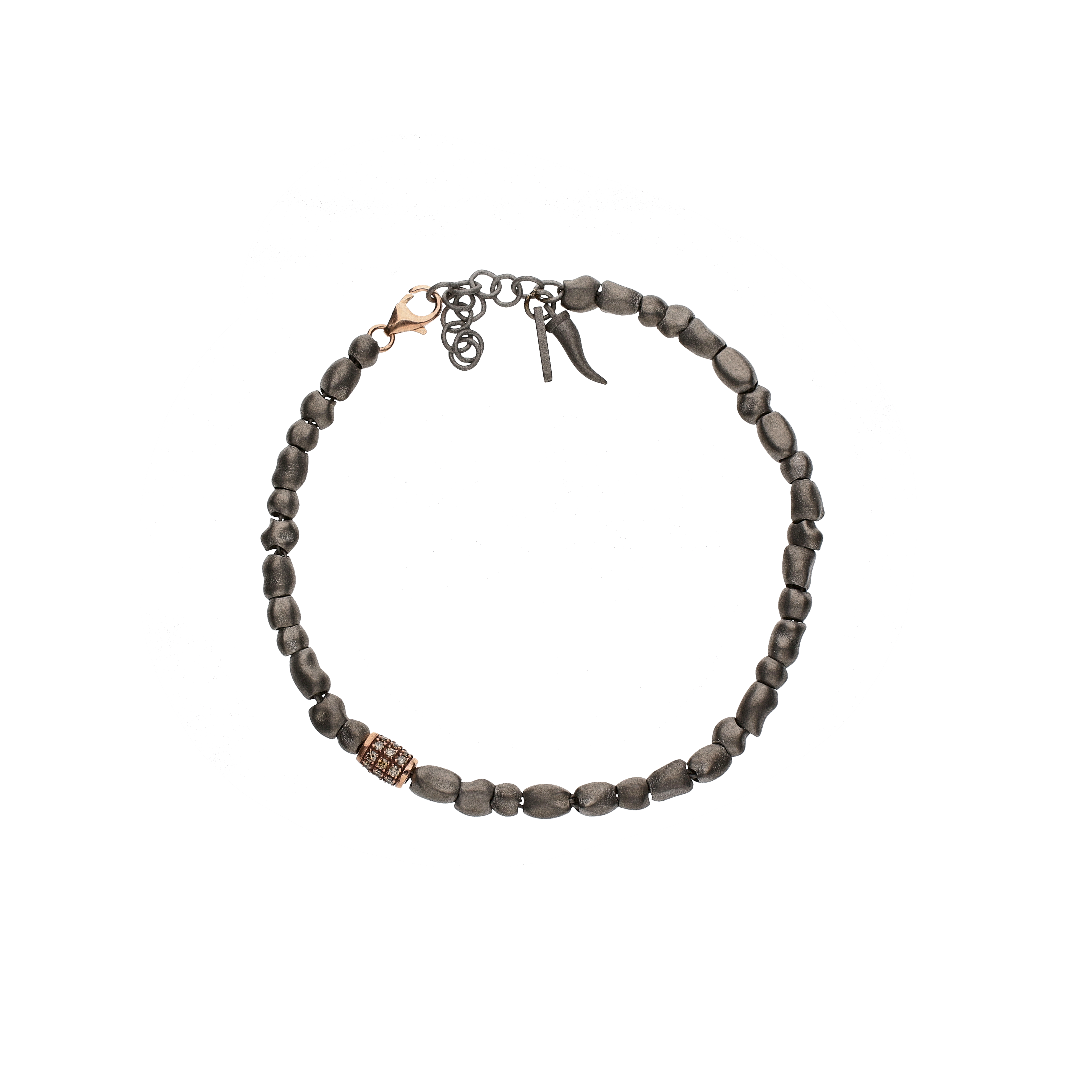 Mano | J . | BRACCIALE SASSI SMALL IN TITANIO, BARILOTTO CON DIAMANTI BROWN  E MOSCHETTONE IN ORO ROSSO - PEPSMBRT1BARRGBROW (1)