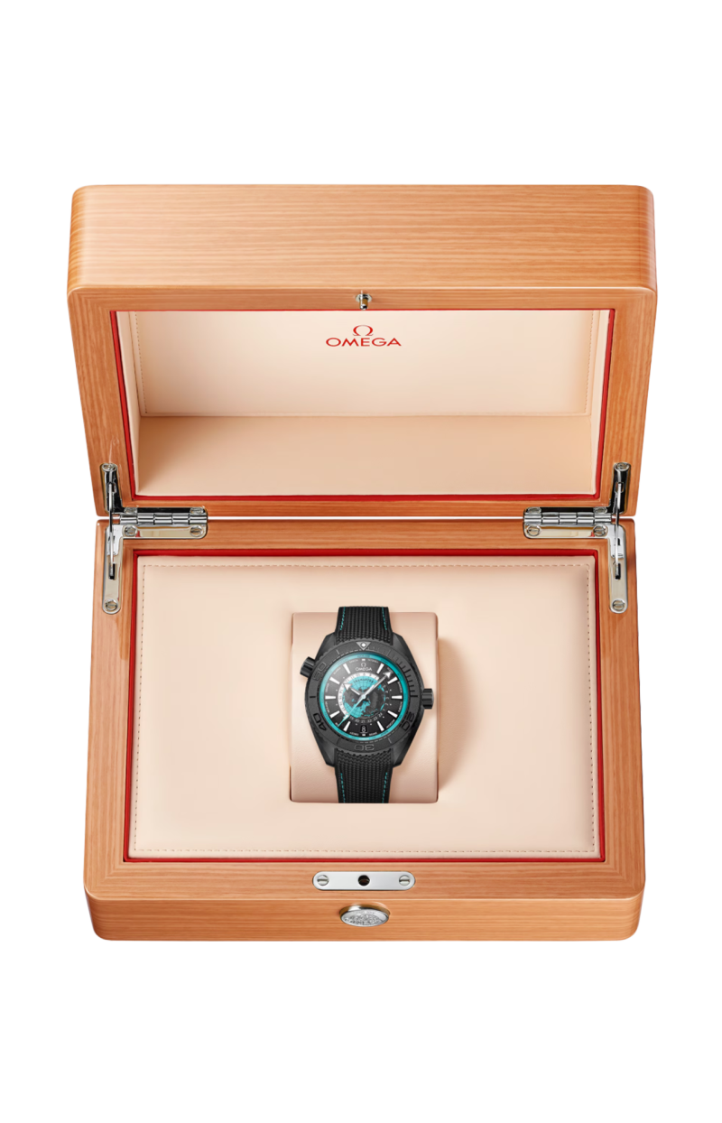 Omega | SEAMASTER PLANET OCEAN 600M 45,5 MM, CERAMICA NERA SU CAUCCI&Ugrave; - 215.92.46.22.01.006 (3)