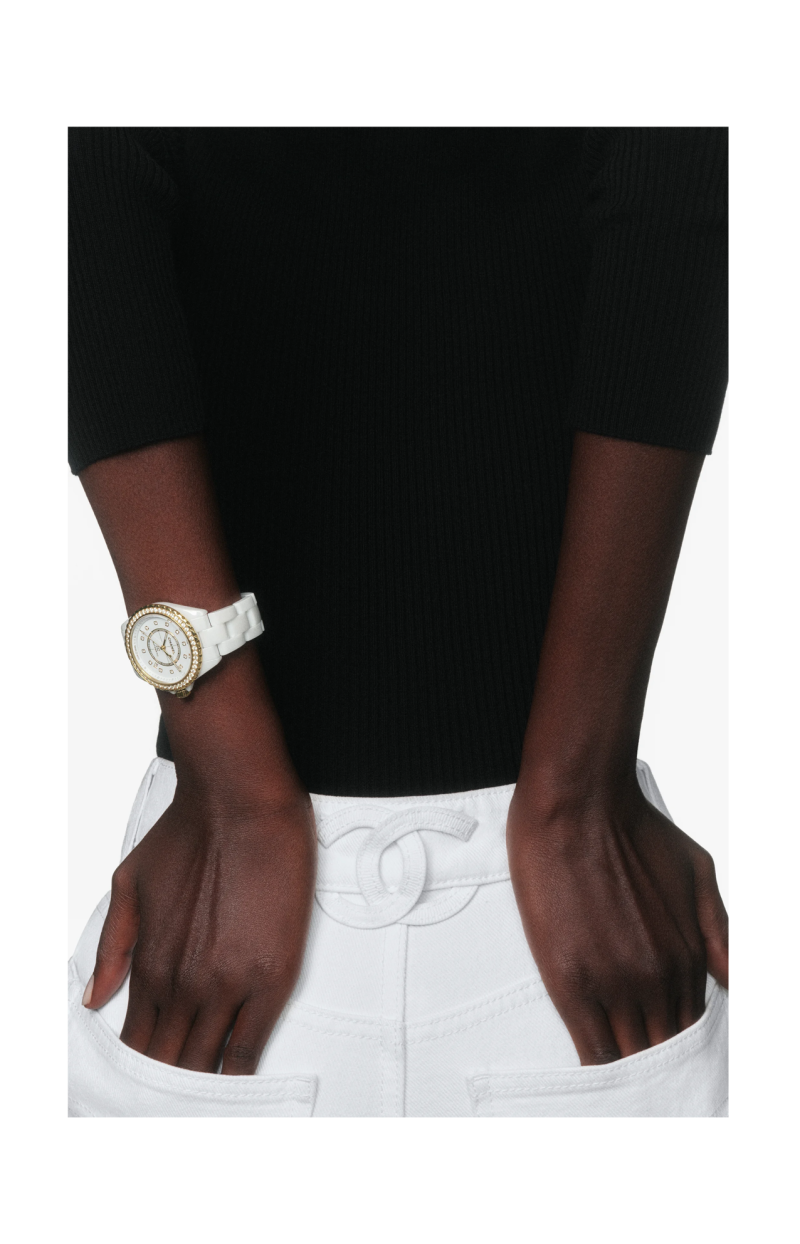 Chanel | J12 CON LUNETTA DI DIAMANTI CALIBRO 12.1, 38 MM - H9836 (4)